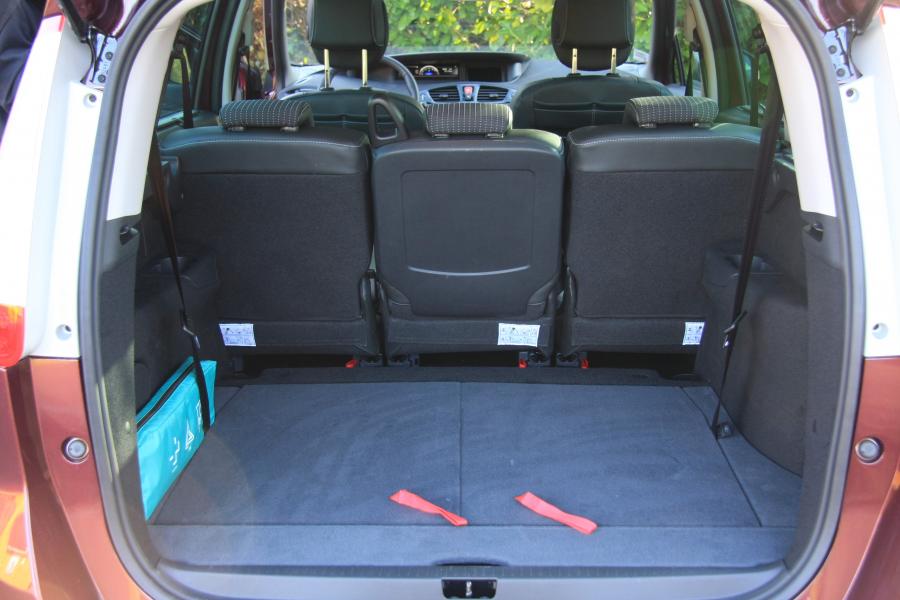 Багажник Renault Grand Scenic 2012 года  (фото 6 из 23)